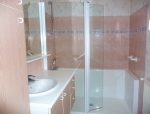 Douche sur mesure confort rose Sénior Douche